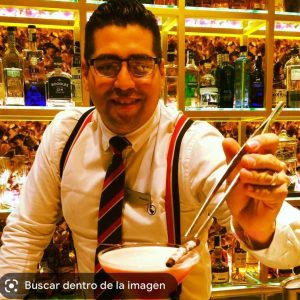 Coctelero, Ricardo Centenero en el Club del Barman